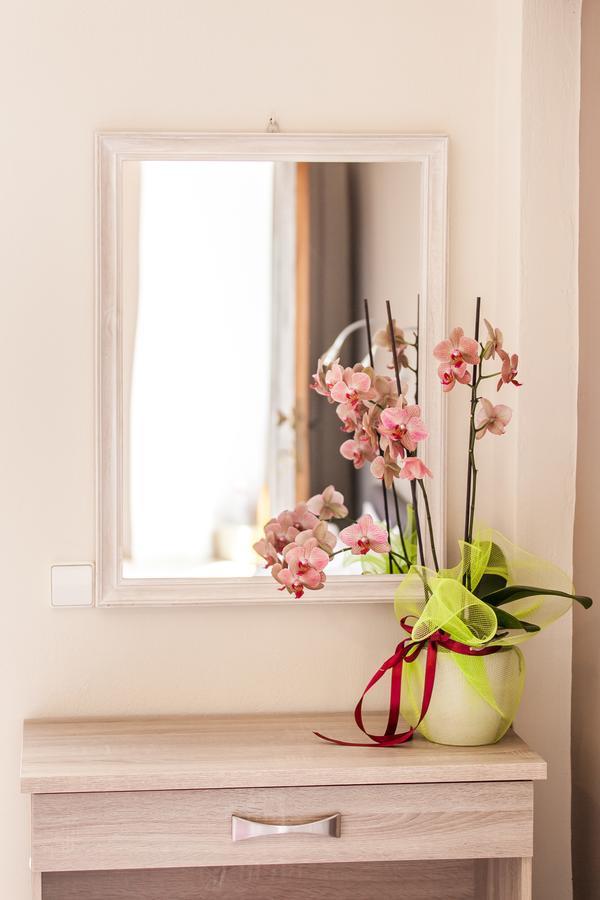 Orelia Pension โตโล ภายนอก รูปภาพ